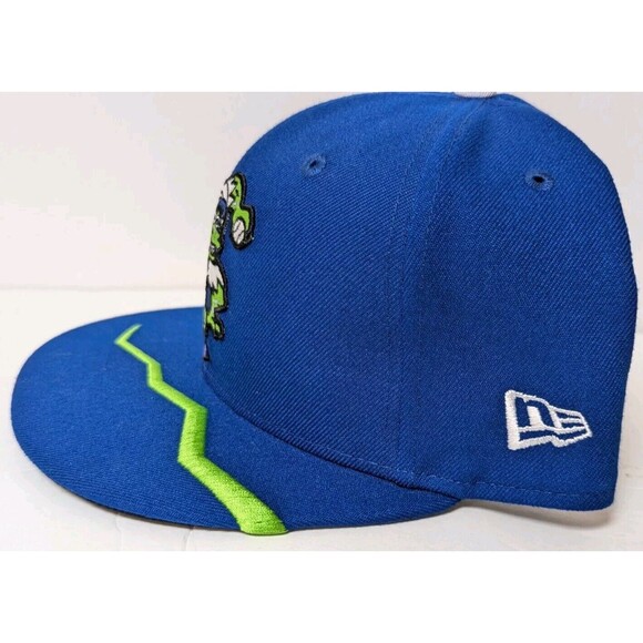 New Era Blue Rancho Cucamonga Quakes Marvel x Minor League 59FIFTY Fitted Sz 8" - Picture 3 of 5